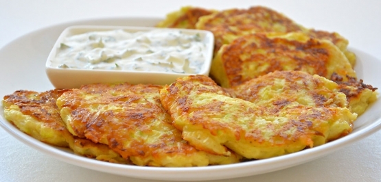Оладьи из кабачков, рецепт и калорийность Оладьи из кабачков, рецепт и калорийность